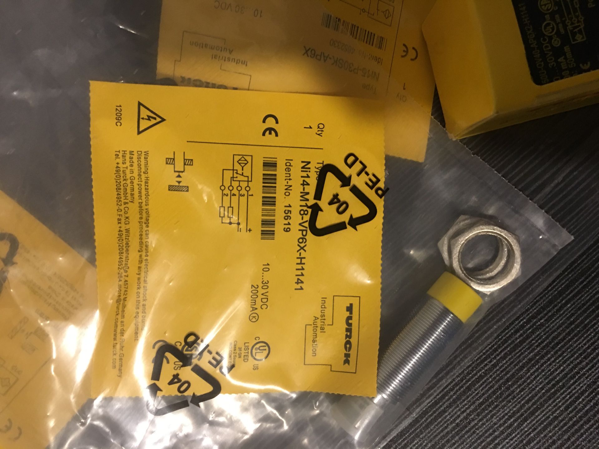 BI15U-CP40-AP6X2-H1141ͼ˵ʽӽƷֻ
