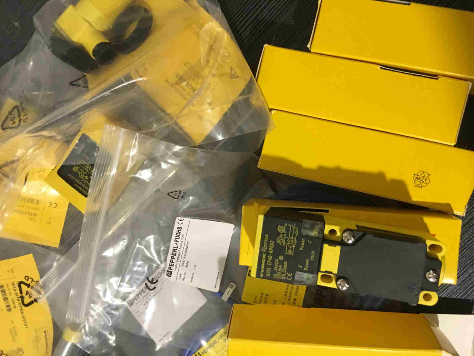 ͼ���˹�翪��EO18M-Q45L300-5X2-H1181��Ʒ�ֻ�