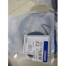 现货全新接近开关E2E-X7D1-M1GJ-Z E2E-X7D1-M1J-T正品批发现货，包邮