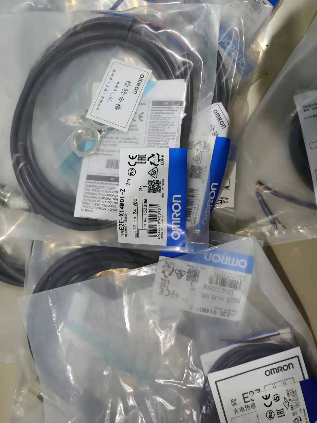 ���ʽ������BES M12MG-GOC30B-BV05 BES0475Ʒ�ʱ�֤2����Ʒ�����ֻ�������